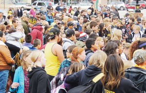 phMKHOMEStudents,Crowd