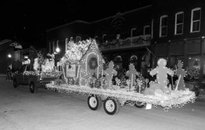 phMKParadePioneersFloat