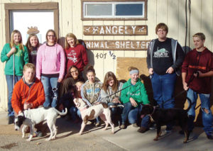 phRGHonorSocietyAssistsRangelyShelter