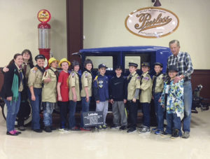 phrgScoutsTour RangelyCarMuseum