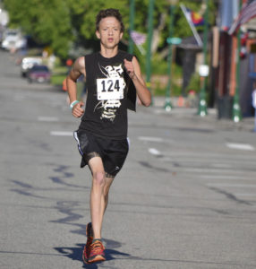 There were 20 runners in the Eastern Rio Blanco Metropolitan-sponsored Run for Your Life 5K (3.1 miles) on July 4. The winner was Meeker High School distance runner Austin Russell, who ran away with the 2016 Range Call event. He had a time of 18.57 seconds, more than 45 seconds ahead of second place runner Marty Casey, who won the men’s 30 to 39-year-old group with a time of 19:42, and third place Terrance Casias, who turned in a 20:33 and who captured the 19 to 29-year-old group.