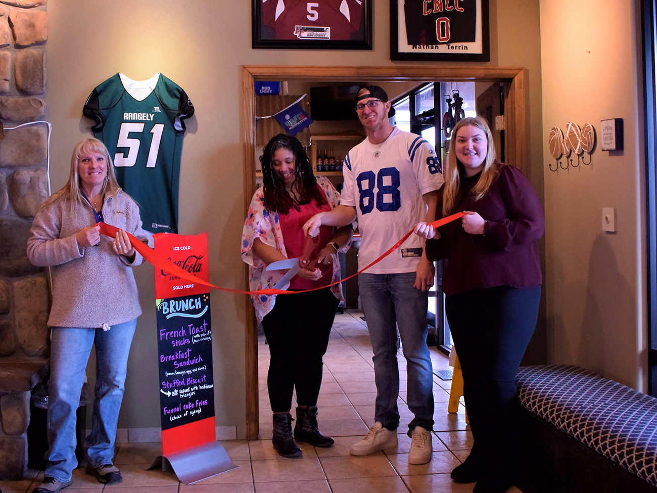 Coaches Corner Bar & Grill Where everybody knows your name The