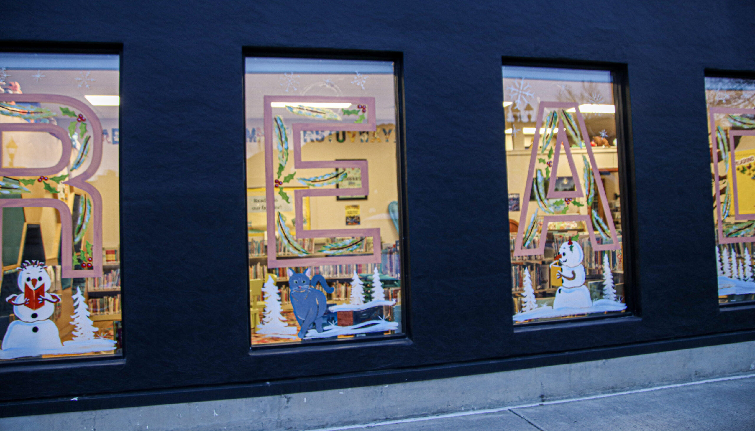 Library board reviews finances, hears public comment, plans 2026 programs